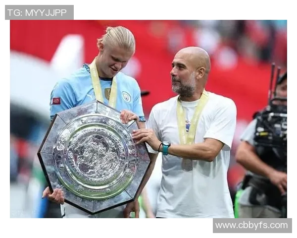 曼联队服的历史演变与文化象征探讨